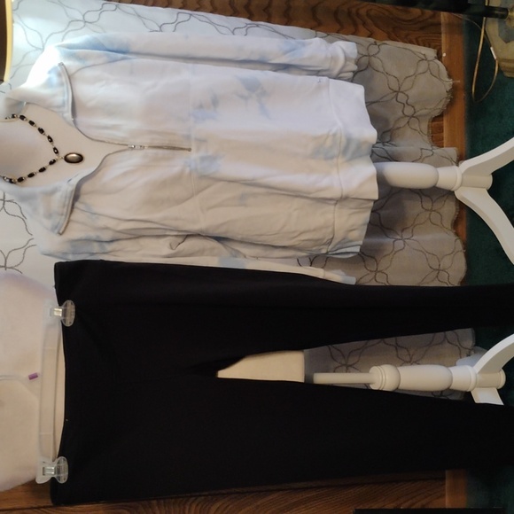 VSX Pants - Victoria Secret Leggings & Top